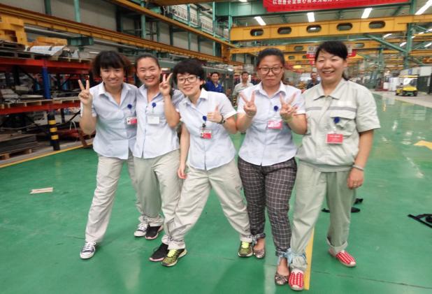tjk-Eight of Nine Feet With Lot Of Fun